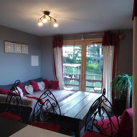 Apartment King Size 8 Personnes, Espace Detente, Massages, Salle Et Aire De Jeux Enfants Allegre