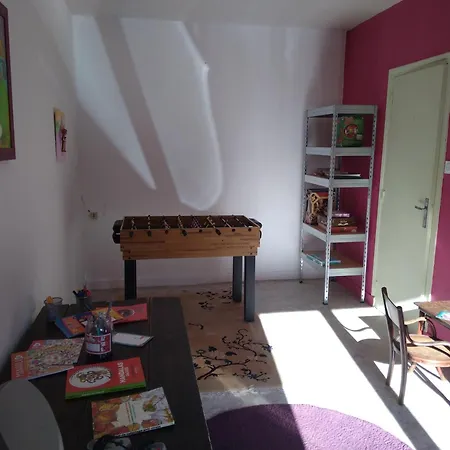 King Size 8 Personnes, Espace Detente, Massages, Salle Et Aire De Jeux Enfants Allegre